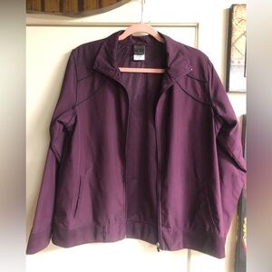 CHAMPION LIGHT WEIGHT RAIN JACKET SIZE L